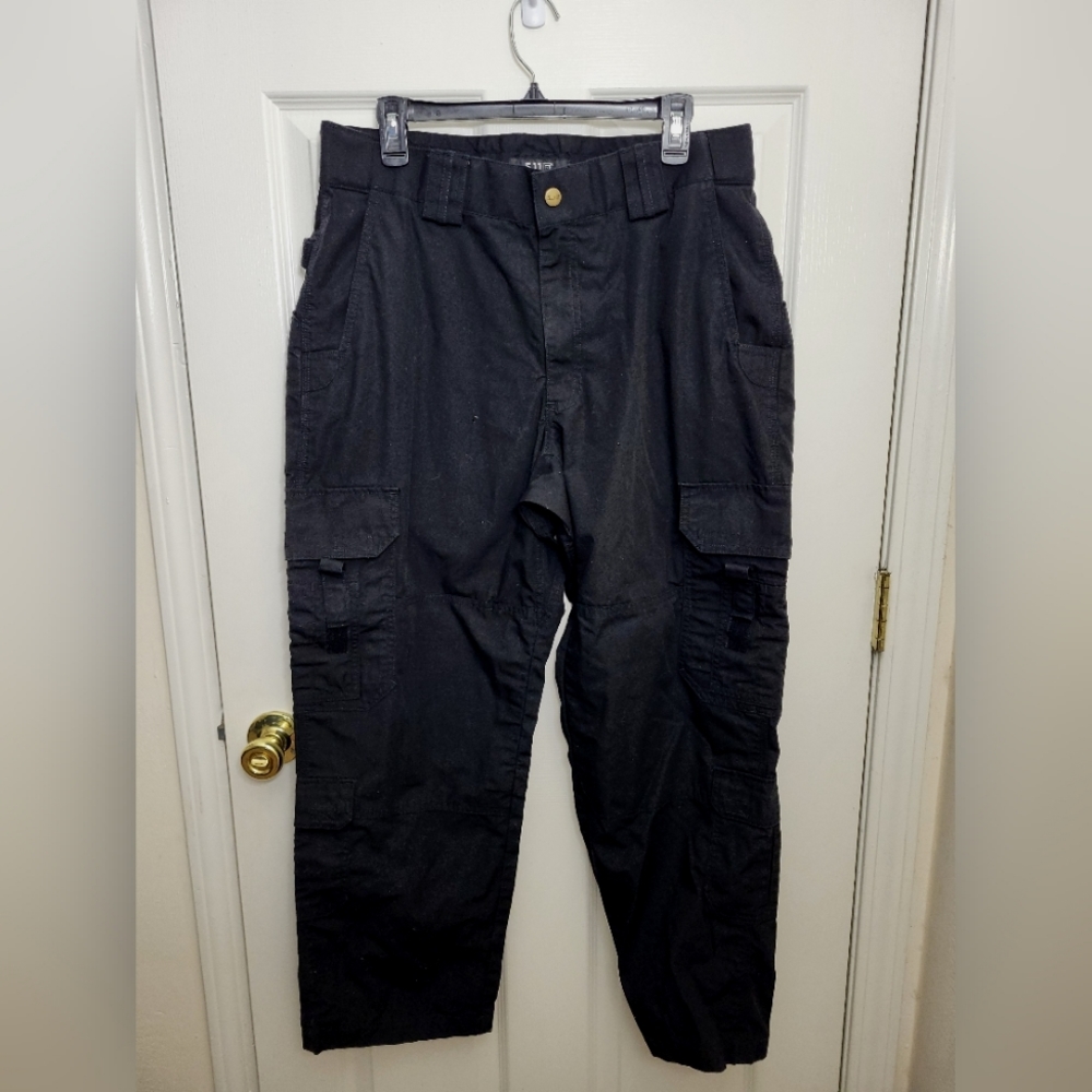 Men's 5.11 tactical pants. Black. 36/30
